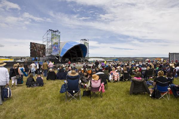 A Day on the Green;  Crowd: a great place to visit in Victor Harbor. Image &copy SATC;  Alex Makeyev. This photo sponsored by Security - Consultants Category.